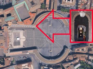 Piazza San Pietro Porta di Bronzo – Dove si trova la Porta di Bronzo?