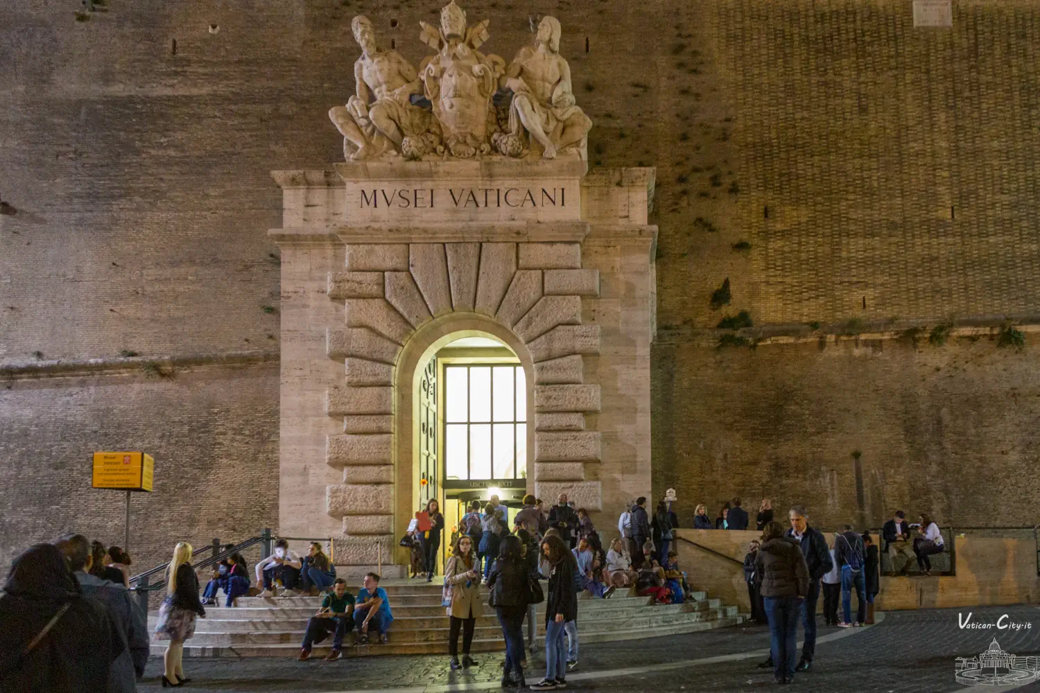 tour notturno vaticano